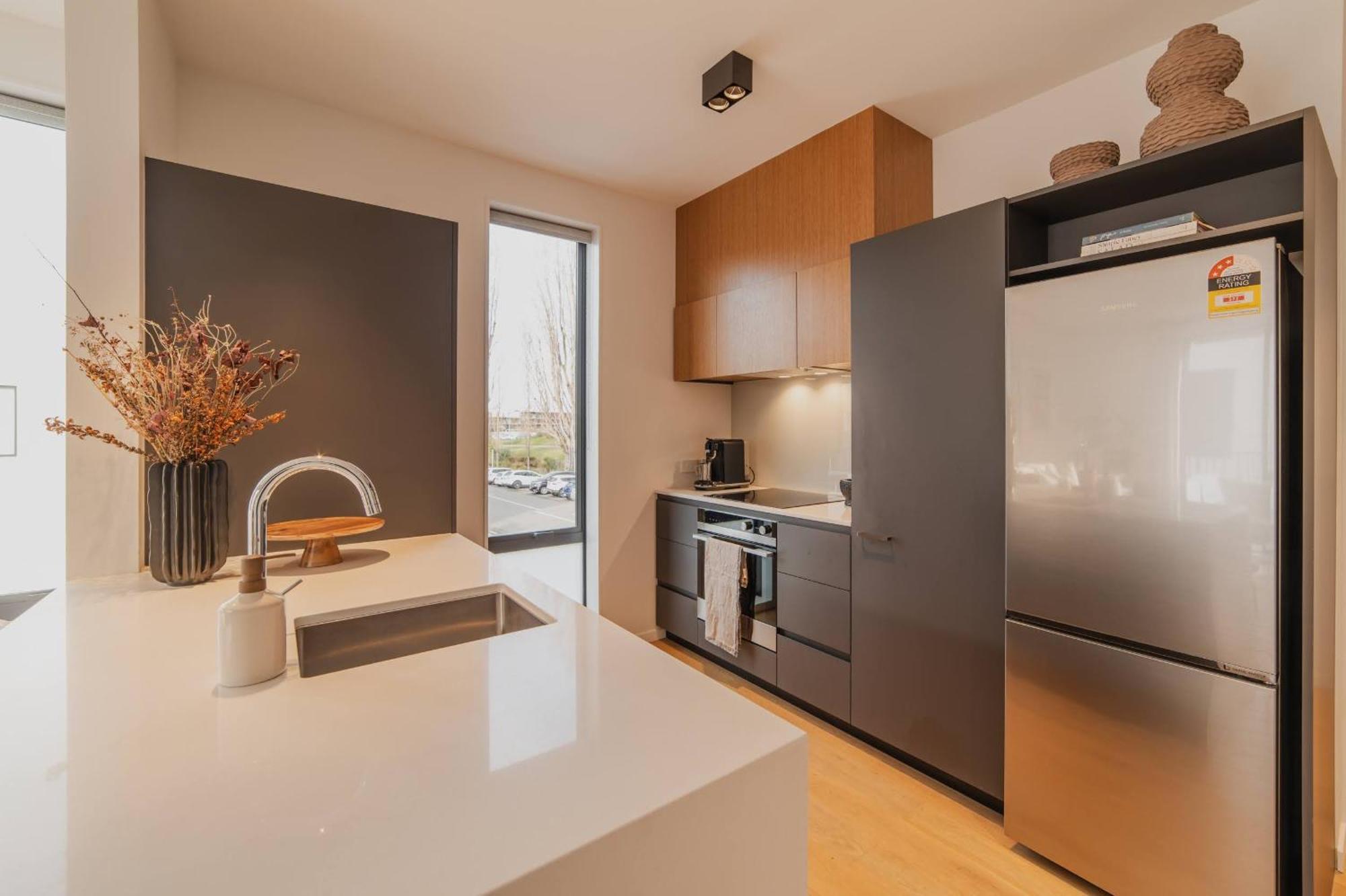 Chic And Contemporary Living At Cambridge Terrace Villa ไครสต์เชิร์ช ภายนอก รูปภาพ